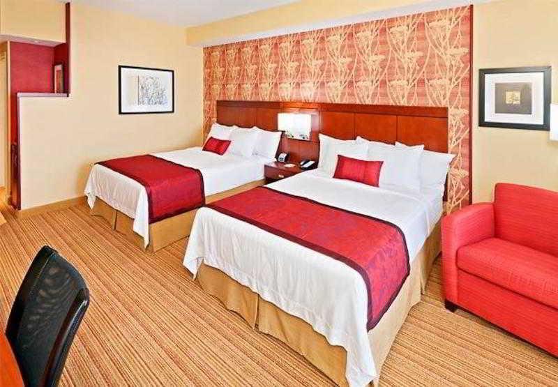 Hotel Courtyard By Marriott Tulsa Woodland Hills Exterior foto