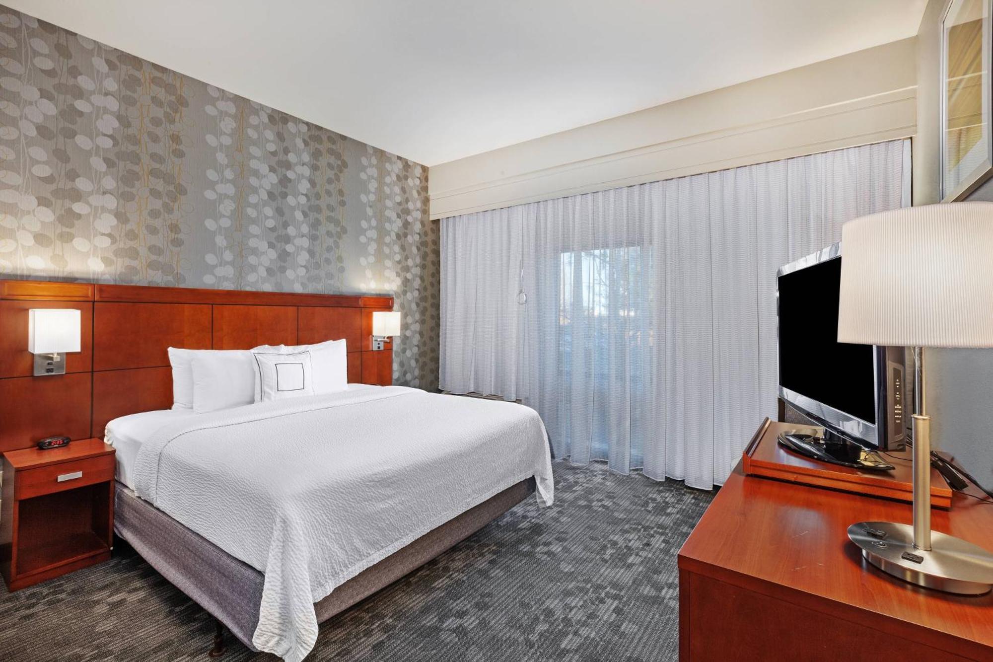 Hotel Courtyard By Marriott Tulsa Woodland Hills Exterior foto