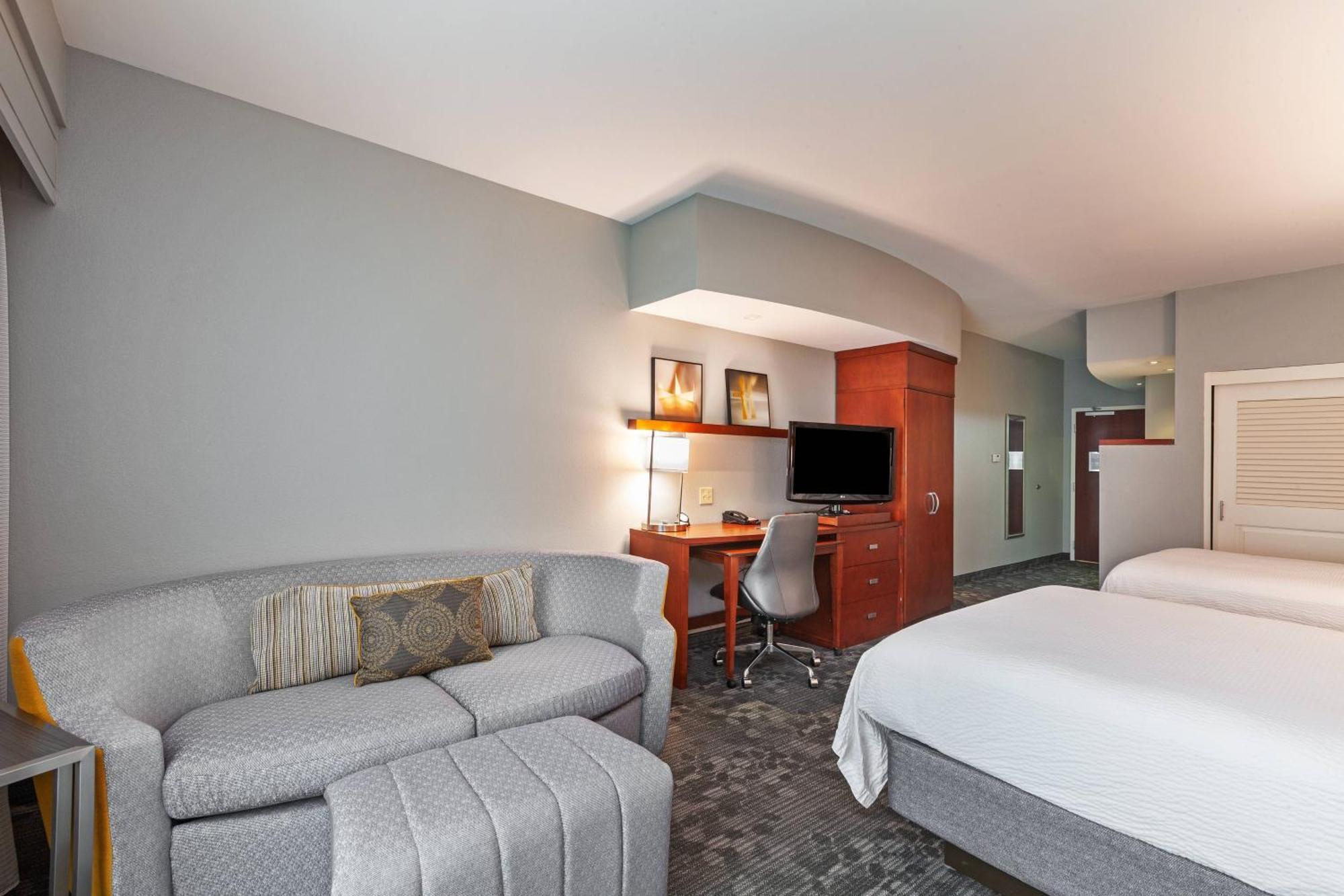 Hotel Courtyard By Marriott Tulsa Woodland Hills Exterior foto