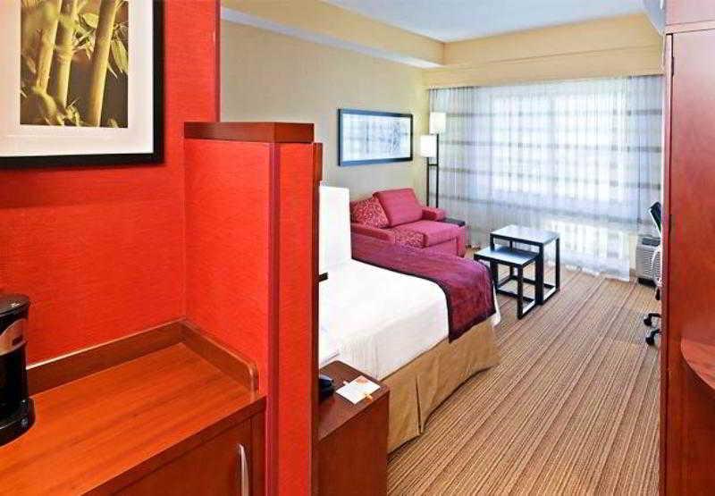 Hotel Courtyard By Marriott Tulsa Woodland Hills Exterior foto